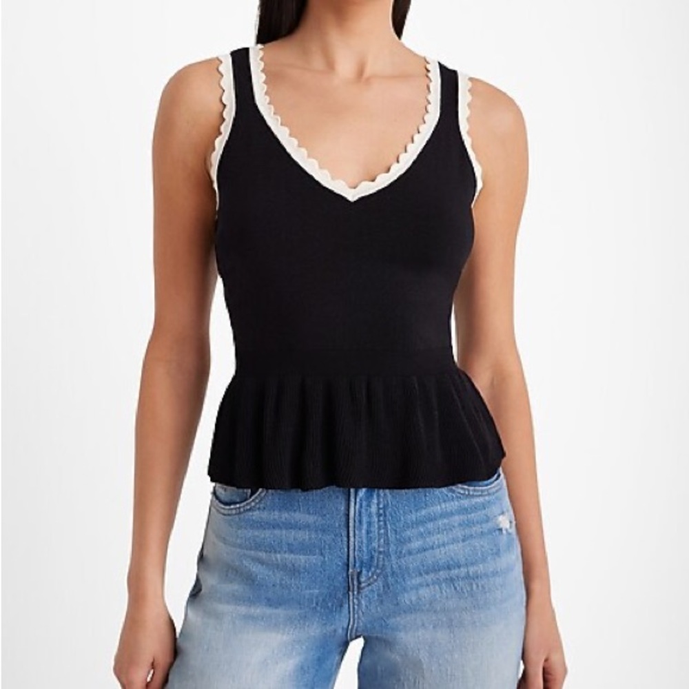 Express Tipped Scalloped Peplum Sweater Tank | Size M
